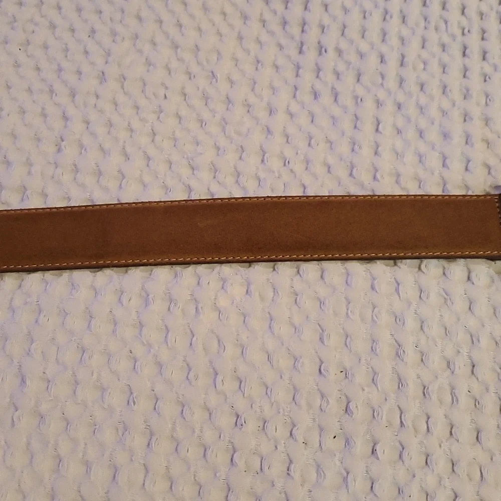Vineyard Vines Cowhide Leather Size 30